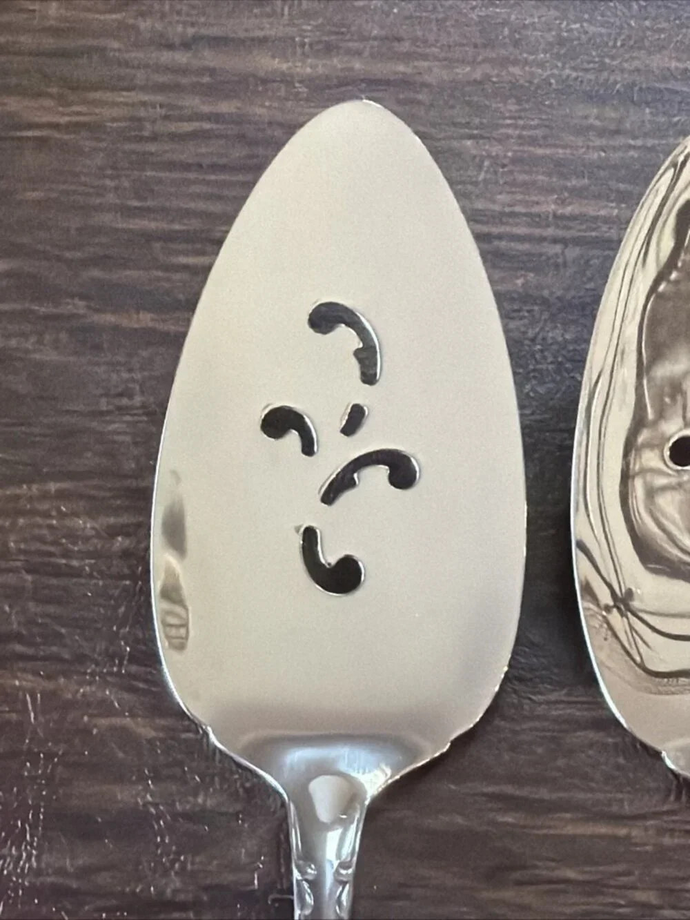 Set of 2 Oneida Community Chatelaine Stainless Pie Cake Servers Flatware 9.5